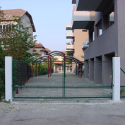 Metal gates